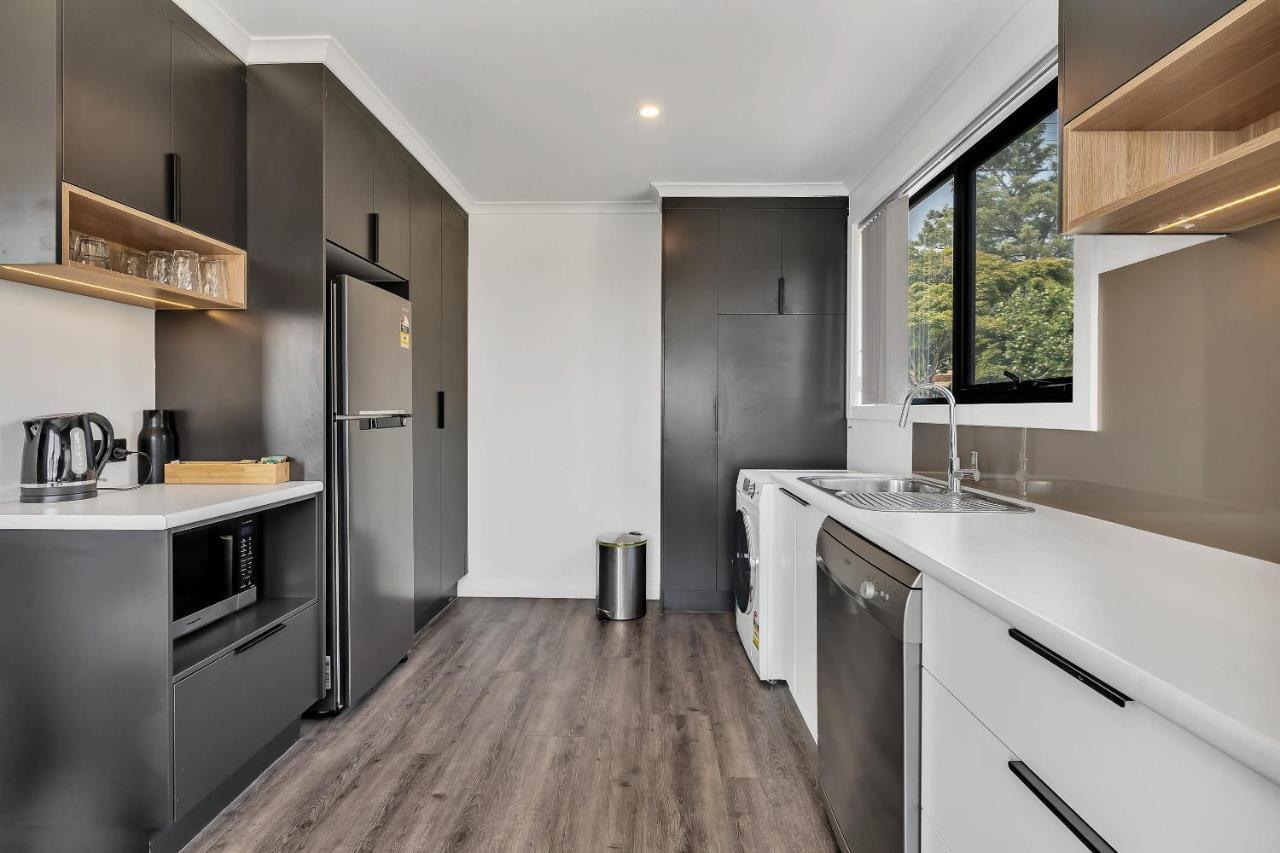 Youngtown Executive Apartments - 2Br Included, Free Parking & Wifi, Sofa Bed & Cot Fee Applies Launceston Bagian luar foto