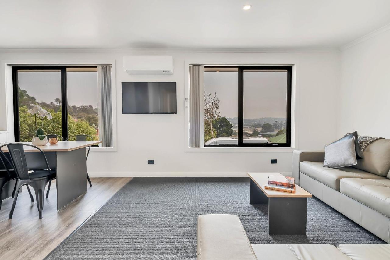 Youngtown Executive Apartments - 2Br Included, Free Parking & Wifi, Sofa Bed & Cot Fee Applies Launceston Bagian luar foto